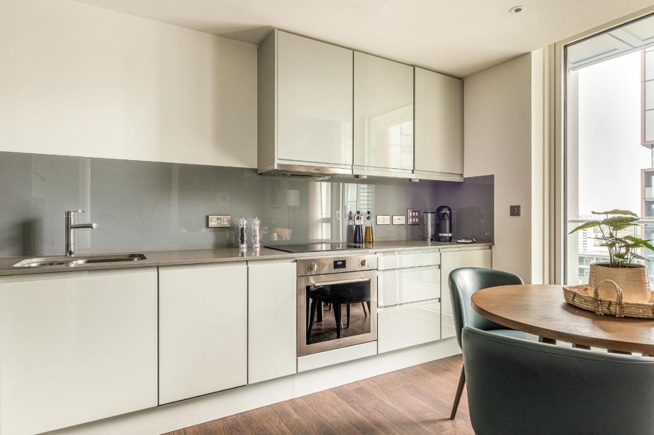 Urban Rest Canary Wharf Apartments London Exterior photo
