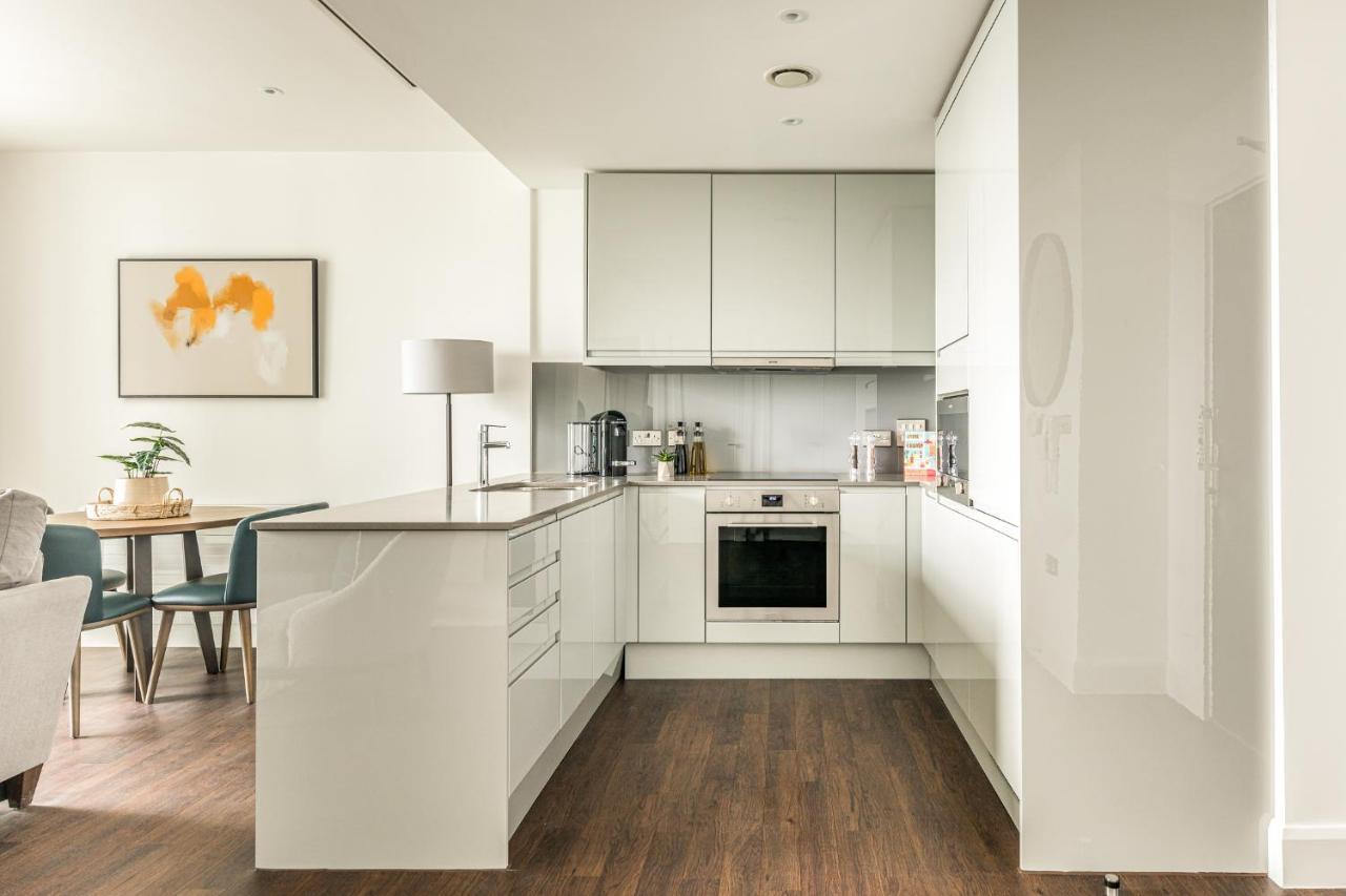 Urban Rest Canary Wharf Apartments London Exterior photo